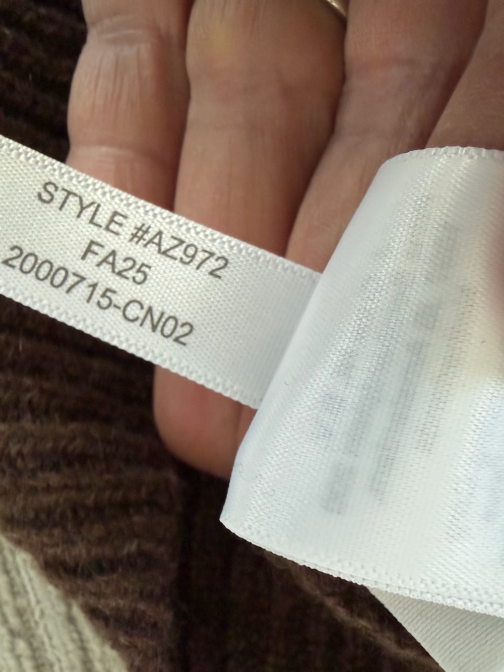 J.Crew 100% Cashmere Cable-Knit Crewneck Sweater Brown Men’s Size L NWT Repaired - Picture 9 of 10